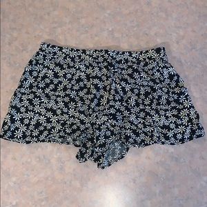 Floral print Forever 21 shorts